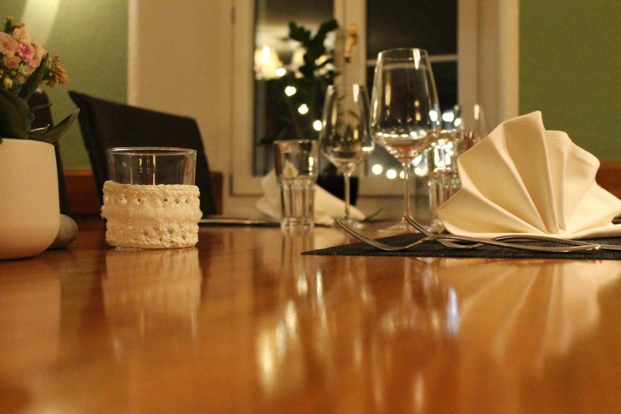 Hotel Restaurant Goldener Schluessel Altdorf Bagian luar foto